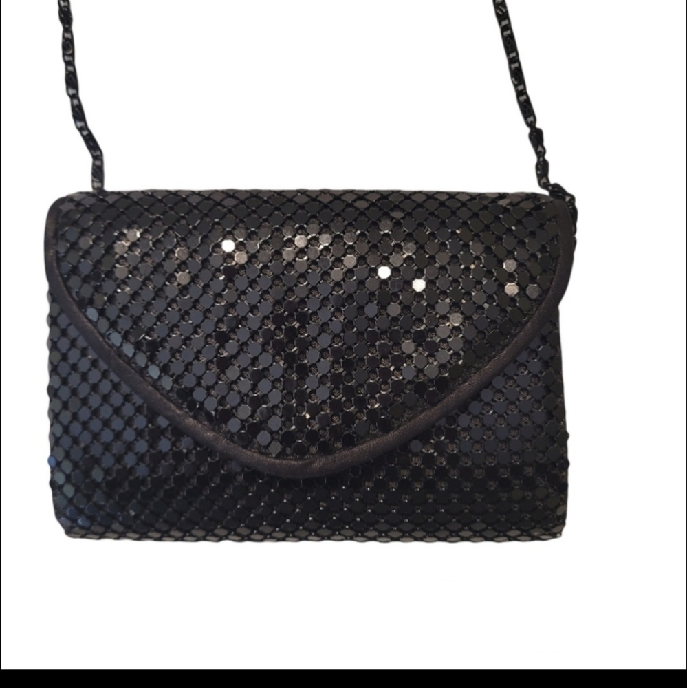 Little black sequined purse. Used once for a wedding. Measurements attac…